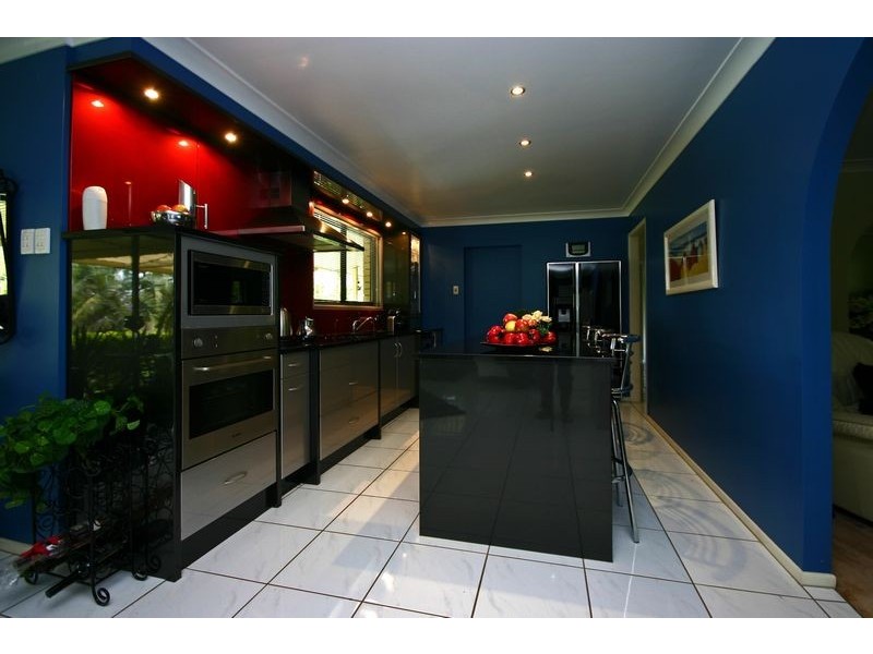276 Barrs Road, Glass House Mountains QLD 4518