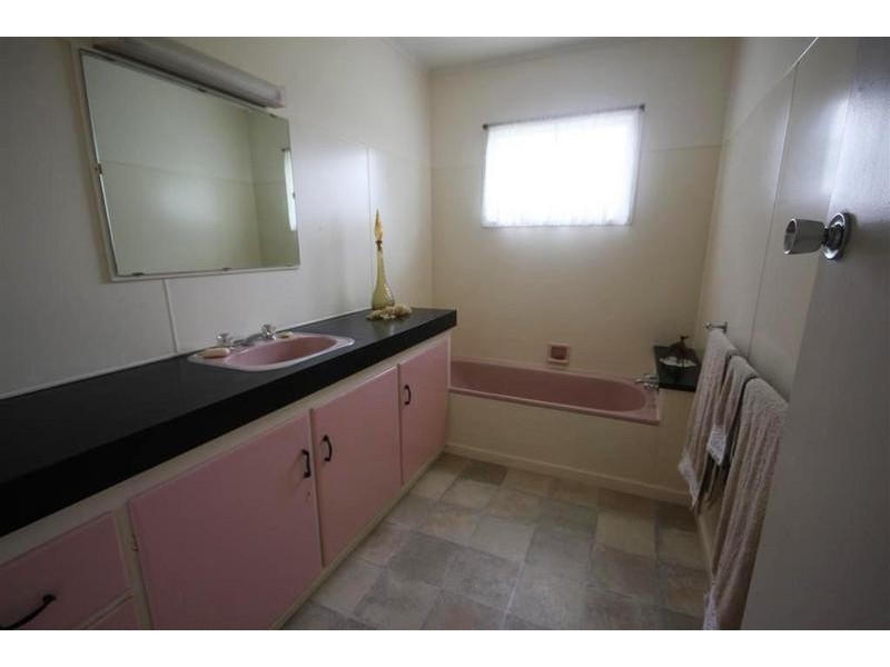 109 Pikes Road, Glass House Mountains QLD 4518