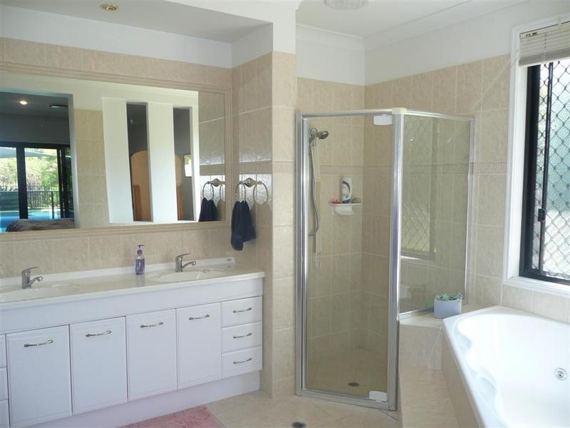 6 Toriana Place, Beerwah QLD 4519