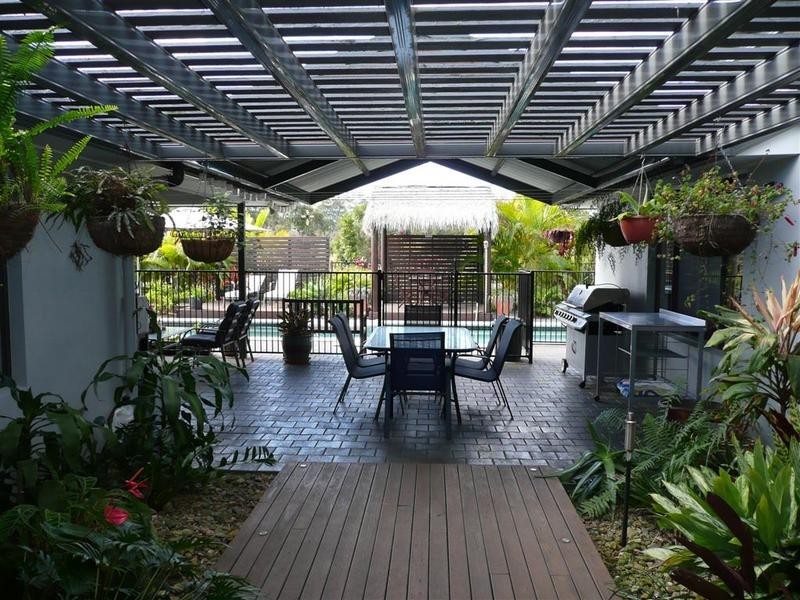 1 Whitby Street, Glass House Mountains QLD 4518