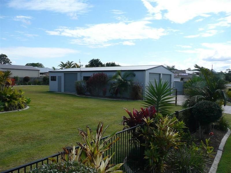 1 Whitby Street, Glass House Mountains QLD 4518