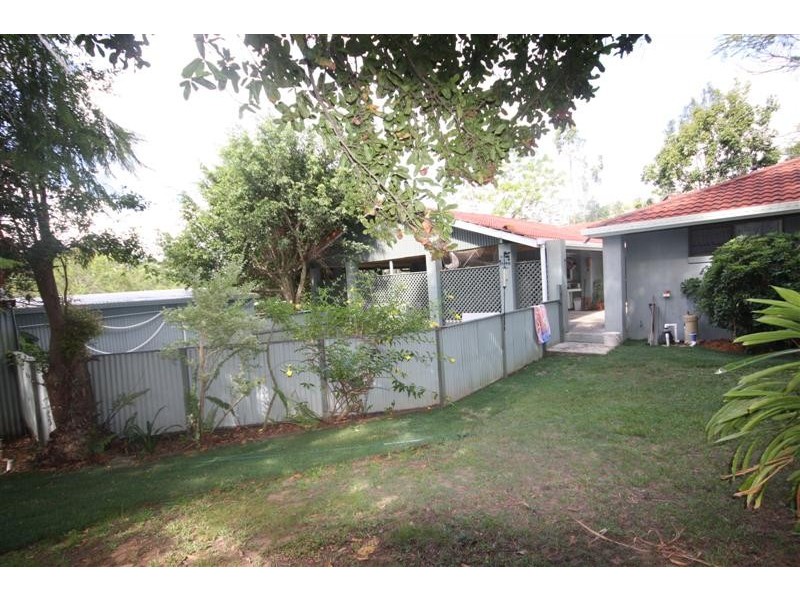 139 Fraser Road, Beerwah QLD 4519