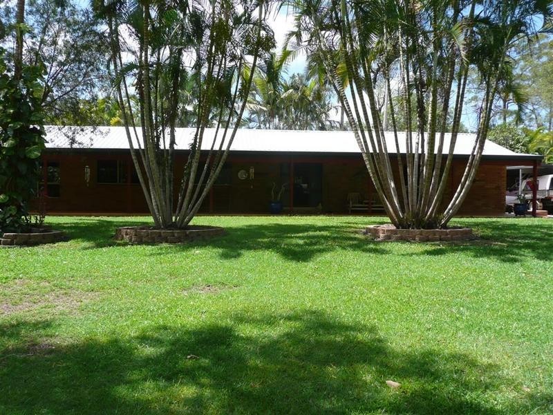 13 Graham Drive, Landsborough QLD 4550