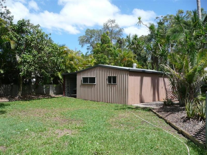 13 Graham Drive, Landsborough QLD 4550