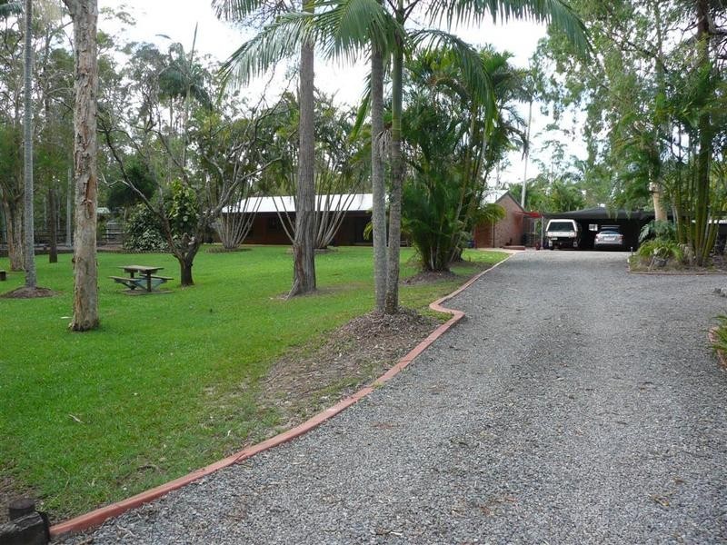 13 Graham Drive, Landsborough QLD 4550