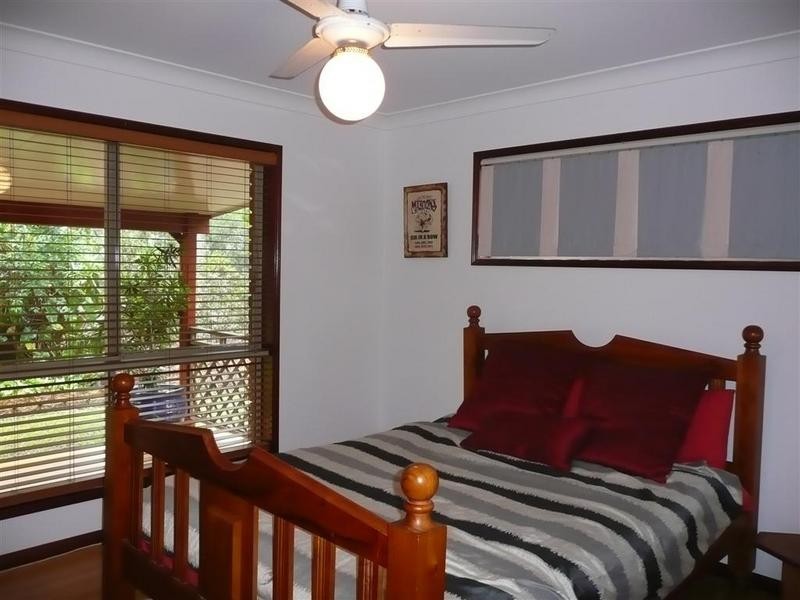 13 Graham Drive, Landsborough QLD 4550