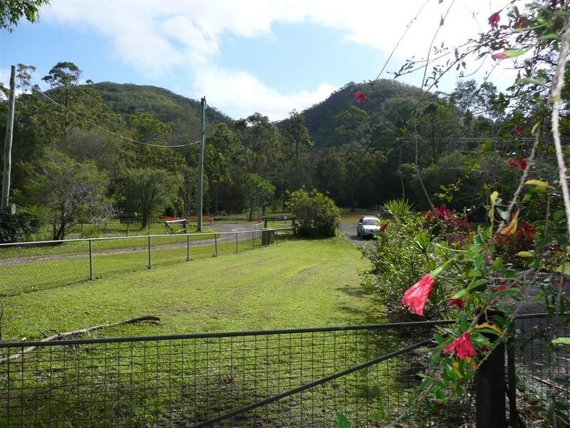 108 Lindeman Road, Beerwah QLD 4519