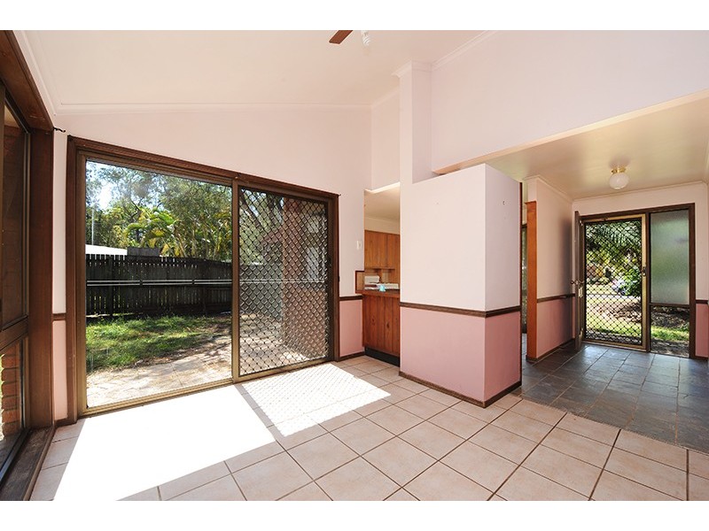 17 North Street, Beerwah QLD 4519