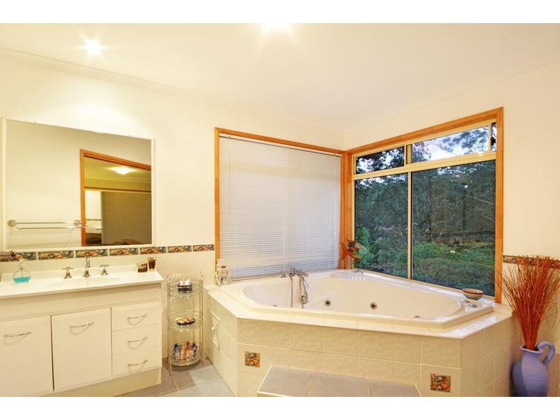 80 Landsborough-Maleny Road, Landsborough QLD 4550