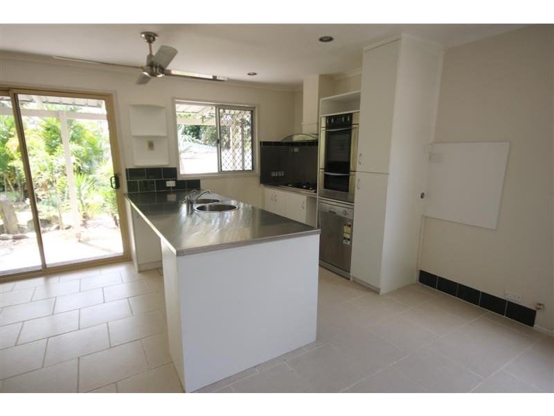 5 North Street, Beerwah QLD 4519