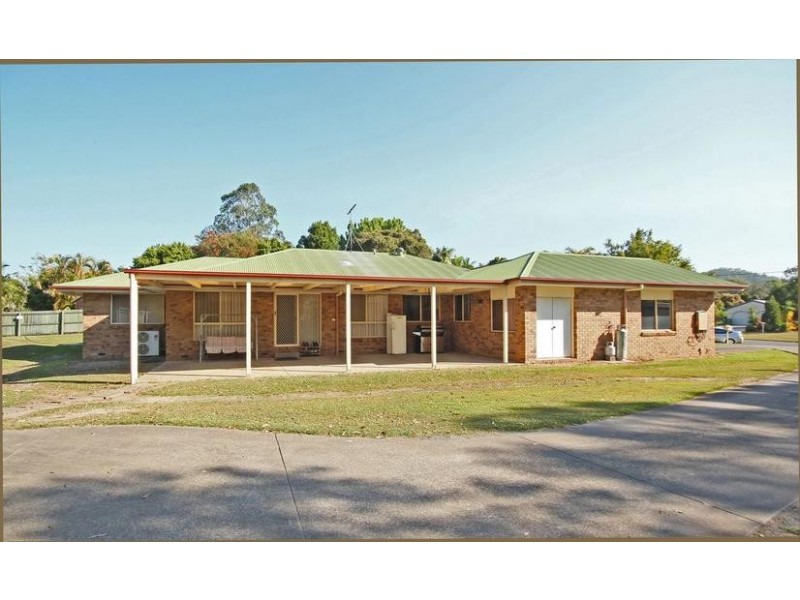 16 Tibrogargan Drive, Beerburrum QLD 4517