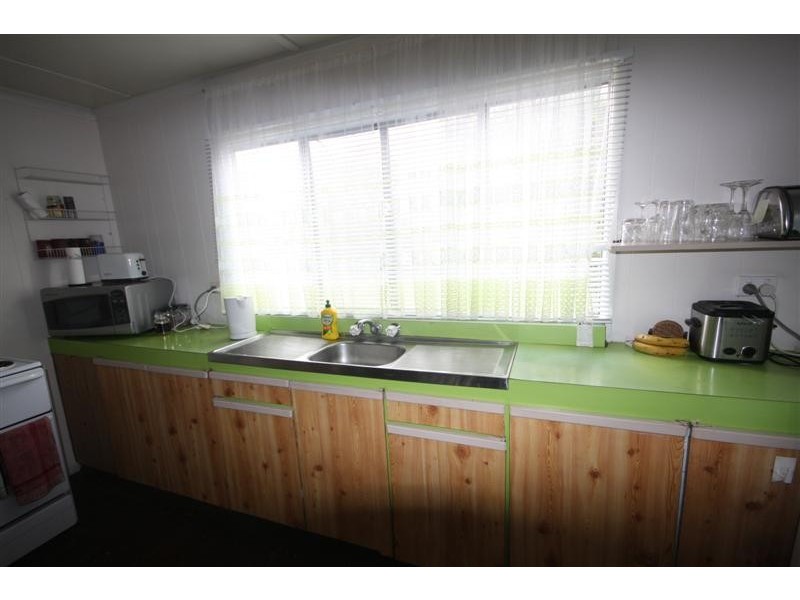 6 Hempstock Street, Glass House Mountains QLD 4518