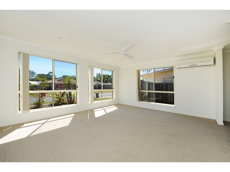 54 Coochin Hills Drive, Beerwah QLD 4519