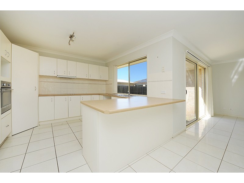 54 Coochin Hills Drive, Beerwah QLD 4519