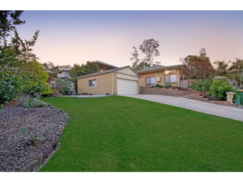 5 Treetop Court, Mooloolah Valley QLD 4553