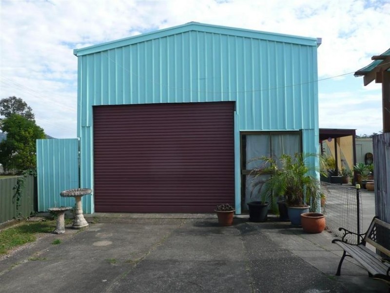 33 Caloundra Street, Landsborough QLD 4550