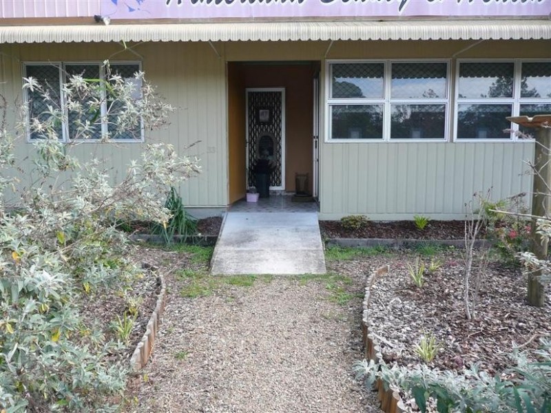 33 Caloundra Street, Landsborough QLD 4550