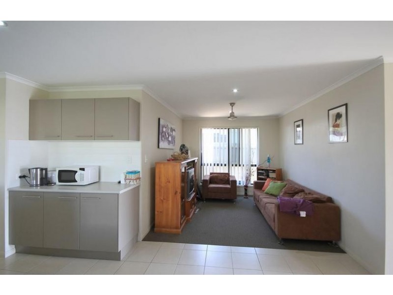 13 Maidenhair Drive, Beerwah QLD 4519