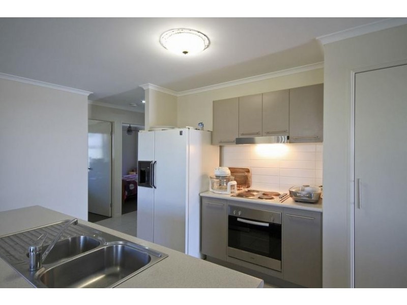 13 Maidenhair Drive, Beerwah QLD 4519