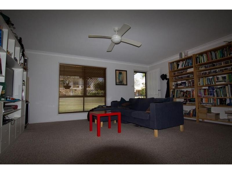 8 Jolly Crescent, Beerwah QLD 4519