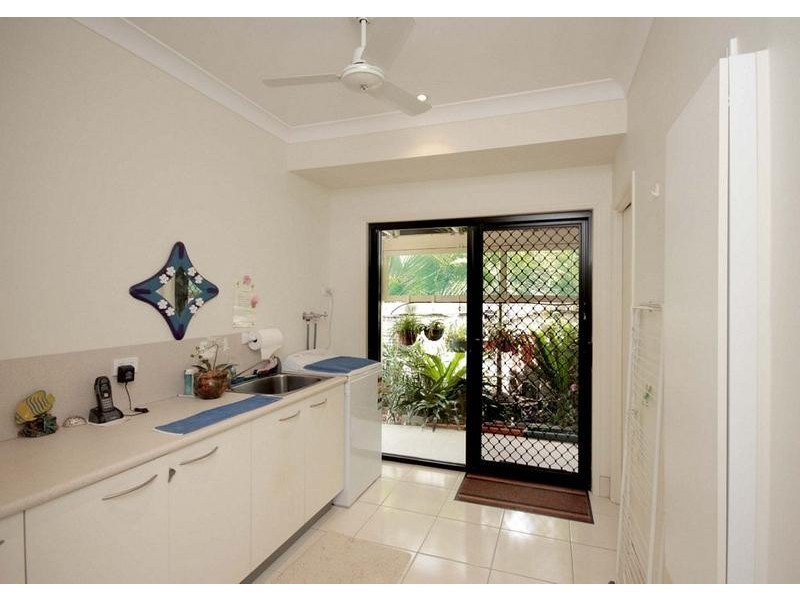 15 Coolamon Crescent, Beerwah QLD 4519