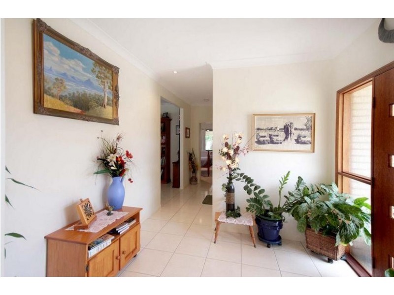 15 Coolamon Crescent, Beerwah QLD 4519