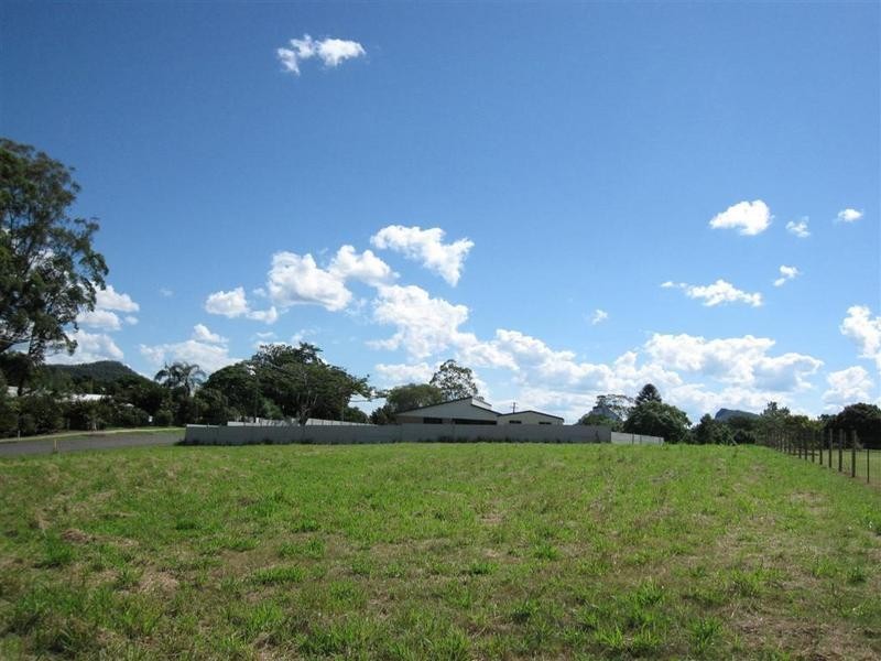 11 Cooinda Place, Glass House Mountains QLD 4518