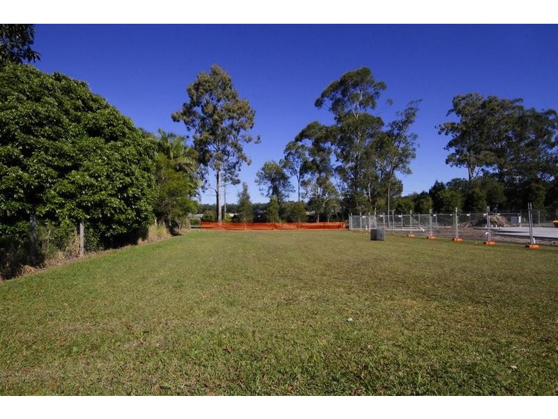 4 Coolamon Crescent, Beerwah QLD 4519