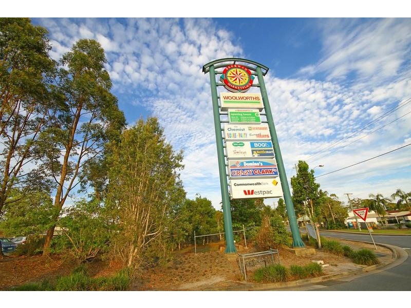 4 Coolamon Crescent, Beerwah QLD 4519