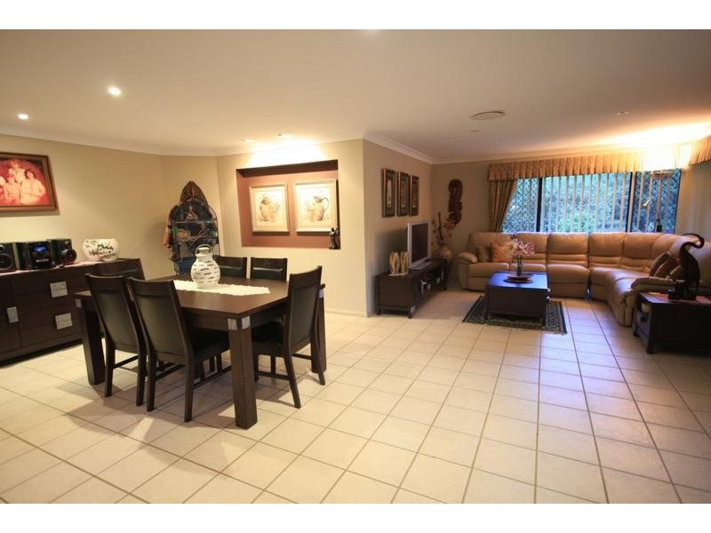 2 Quinto Court, Beerwah QLD 4519