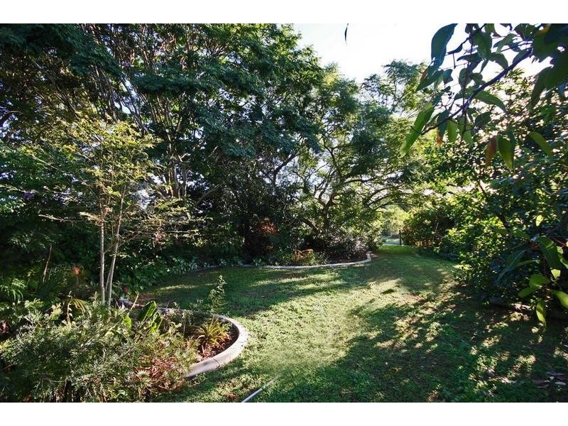 28 Hillside Road, Glass House Mountains QLD 4518