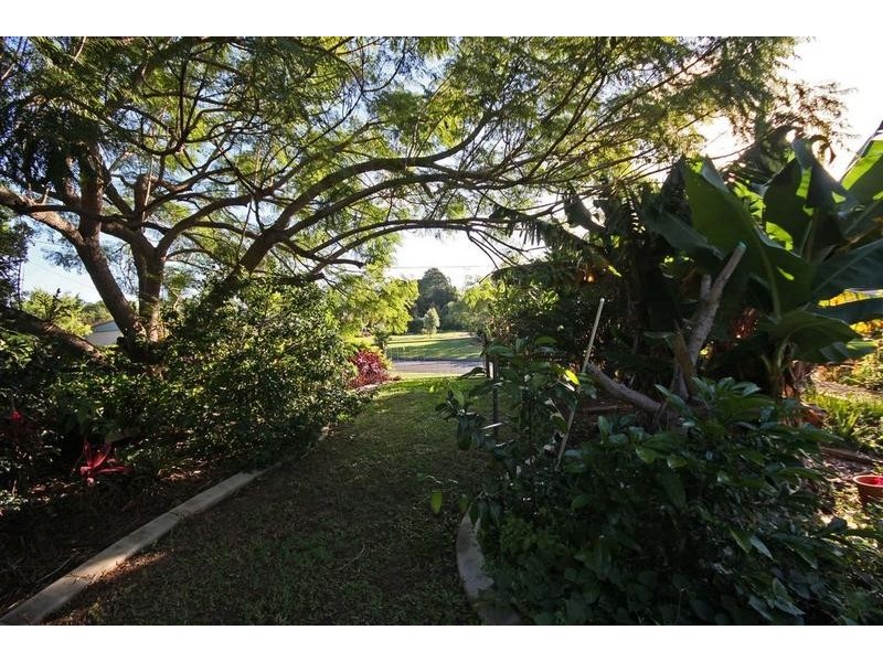28 Hillside Road, Glass House Mountains QLD 4518