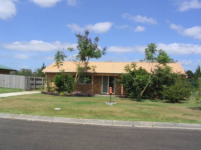 37 Chantilly Crescent, Beerwah QLD 4519