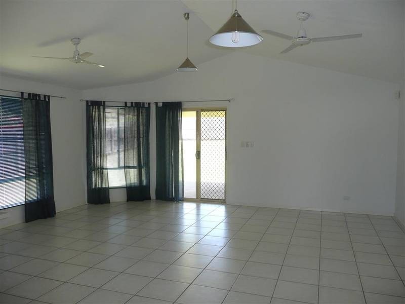 1 Sharwill, Glass House Mountains QLD 4518