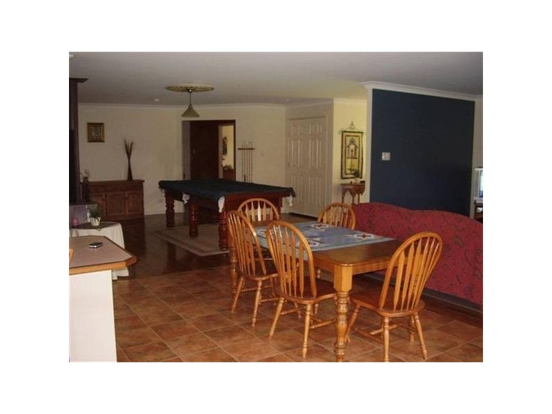 Glass House Mountains QLD 4518