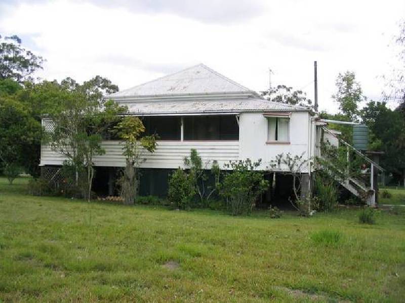 78 Simpson Street, Beerwah QLD 4519