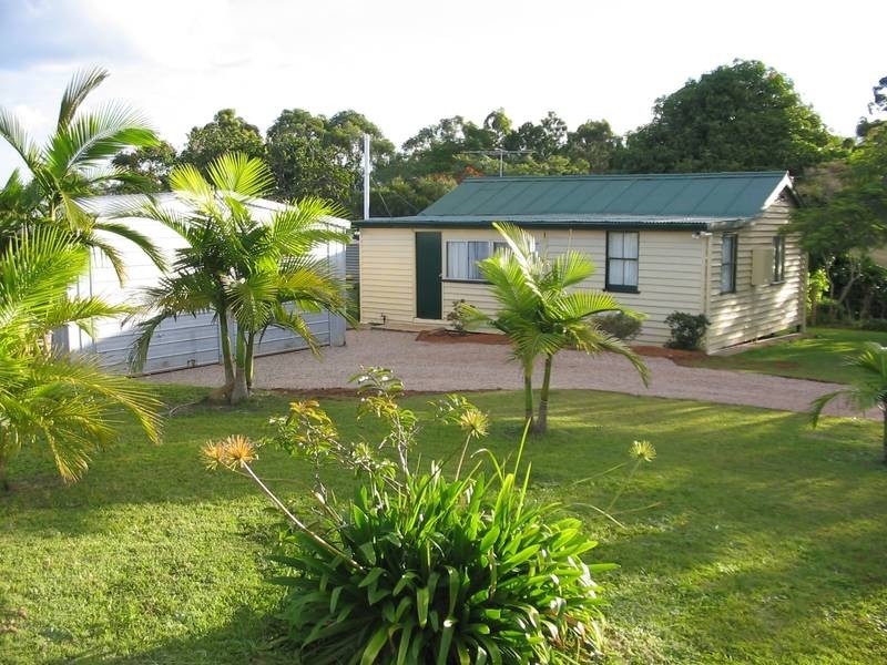 Glass House Mountains QLD 4518