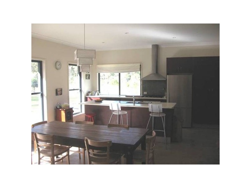 Glass House Mountains QLD 4518