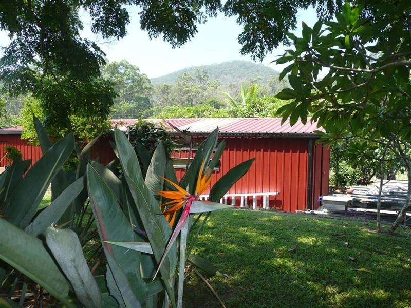 10 Yeates Road, Beerwah QLD 4519