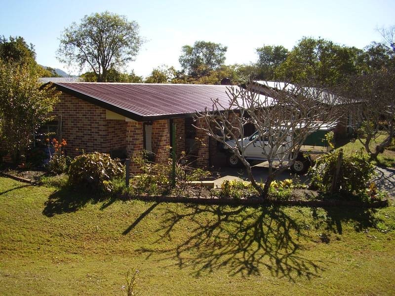 10 Yeates Road, Beerwah QLD 4519