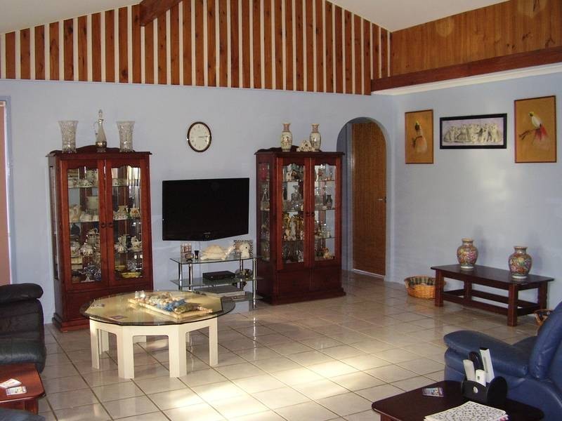 10 Yeates Road, Beerwah QLD 4519