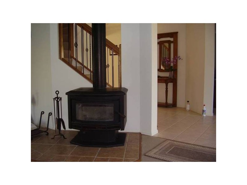 Glass House Mountains QLD 4518