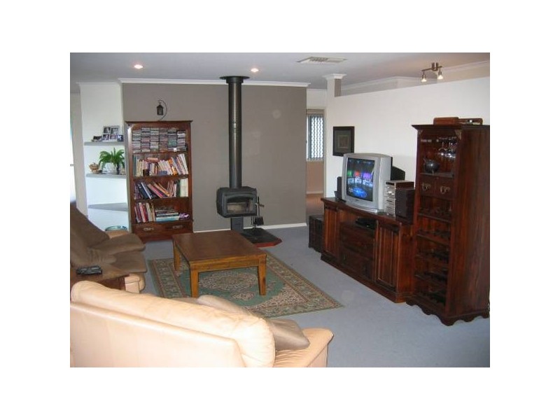 Glass House Mountains QLD 4518