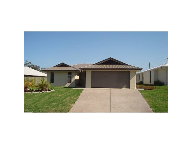 8 Winston Court, Landsborough QLD 4550