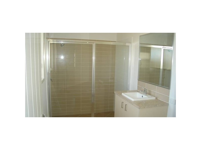 8 Winston Court, Landsborough QLD 4550