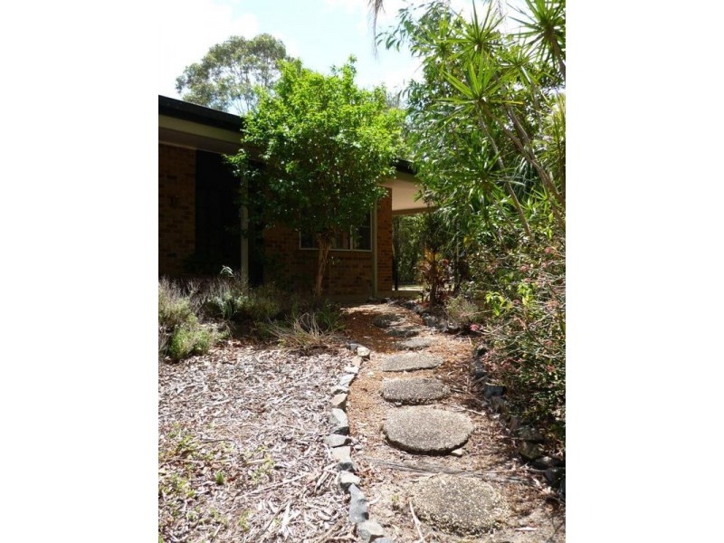 42 Julian Street, Peachester QLD 4519