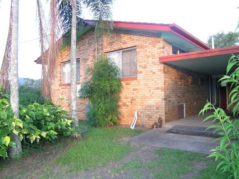 167 Old Peachester Road, Beerwah QLD 4519