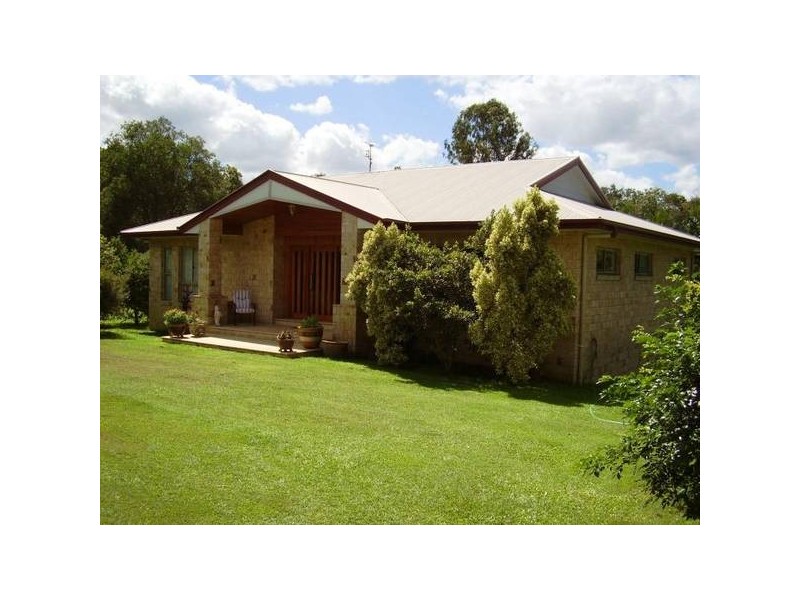 30 Pinelands Drive, Beerwah QLD 4519