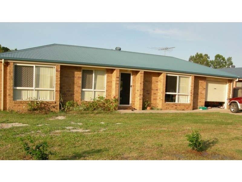 32 Paul Place, Glass House Mountains QLD 4518
