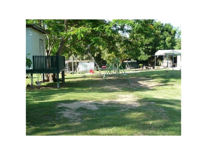 Glass House Mountains QLD 4518